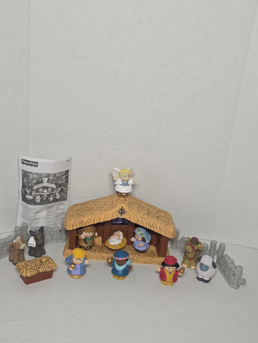 Vintage 2005 Little People Deluxe Christmas Manger Set #J4506 Light Star & Song